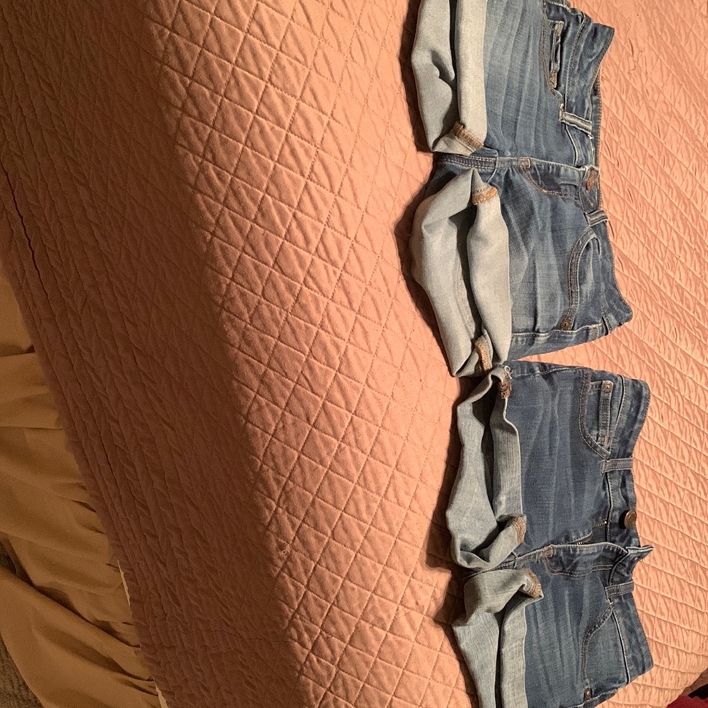 I’m selling American Eagle jeans shorts